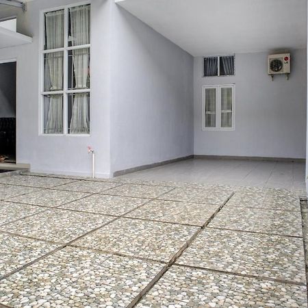 Oyo 3690 Wisma Yani Syariah Padang  Zewnętrze zdjęcie
